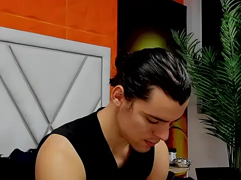 Snapshot of maxi_styles chatting on February 18, 12:12 pm maxi styles online show from February 18, 12:12 pm