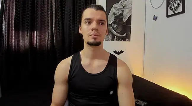 Snapshot of maxi_styles chatting on February 23, 2:25 pm maxi styles online show from February 23, 2:25 pm