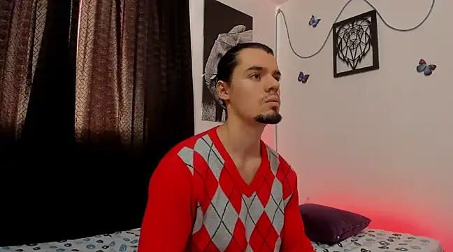 Snapshot of maxi_styles chatting on February 26, 9:53 pm maxi styles online show from February 26, 9:53 pm