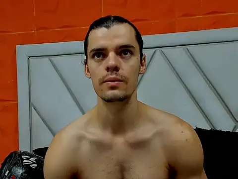 Snapshot of maxi_styles chatting on February 13, 11:21 am maxi styles online show from February 13, 11:21 am