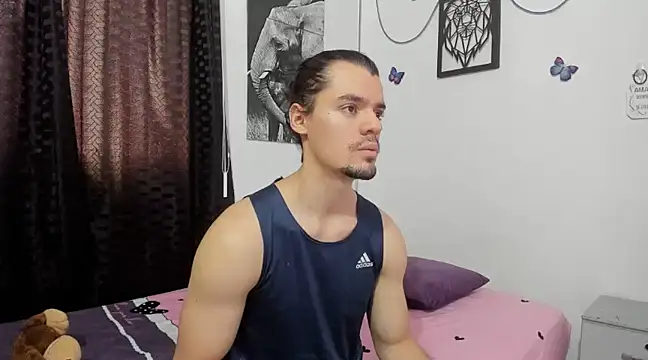 Snapshot of maxi_styles chatting on March 22, 6:58 pm maxi styles online show from March 22, 6:58 pm