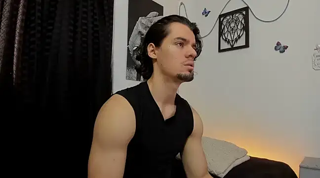 Snapshot of maxi_styles chatting on February 9, 6:16 pm maxi styles online show from February 9, 6:16 pm