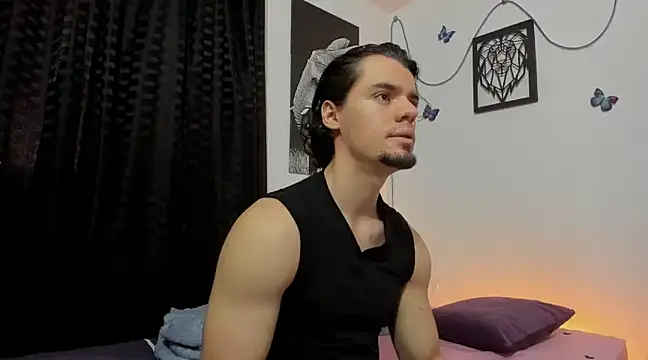 Snapshot of maxi_styles chatting on February 17, 8:38 pm maxi styles online show from February 17, 8:38 pm