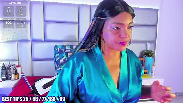 LovelyNickii online show from February 10, 12:48 pm