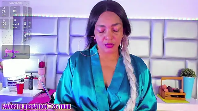 LovelyNickii online show from March 10, 12:42 pm