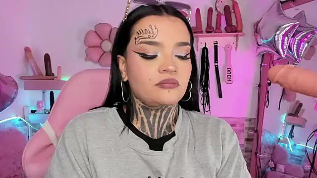 amyswallow7 online show from November 16, 1:43 am