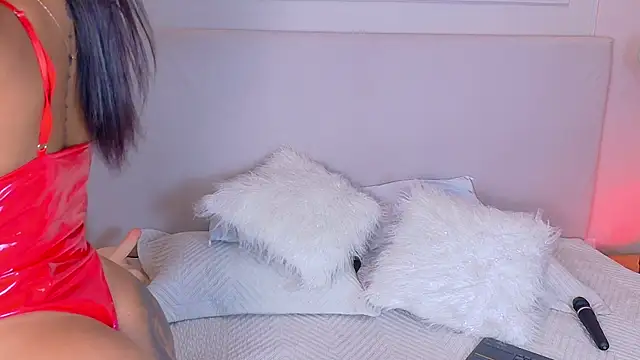 AlynAllen online show from November 5, 7:28 pm