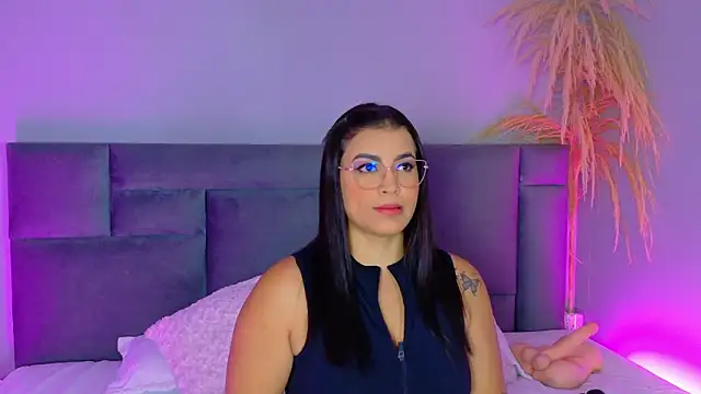 AlynAllen online show from February 26, 5:13 pm