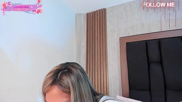 Elise-Leyton online show from January 13, 6:34 pm