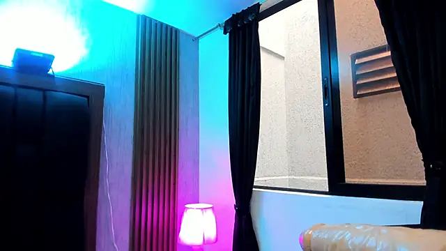 Elise-Leyton online show from November 21, 6:07 pm