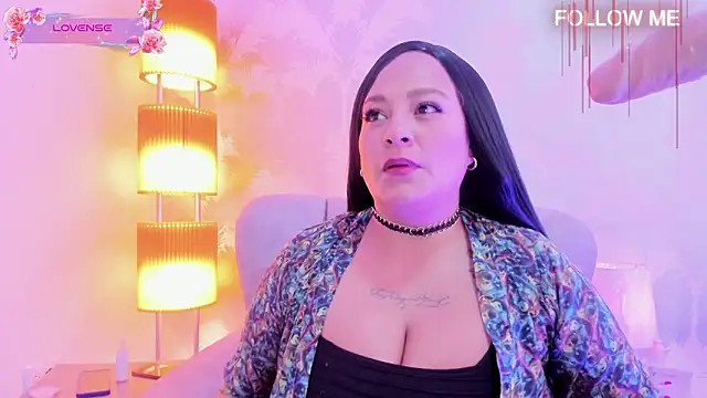 Elise-Leyton online show from February 3, 7:08 pm