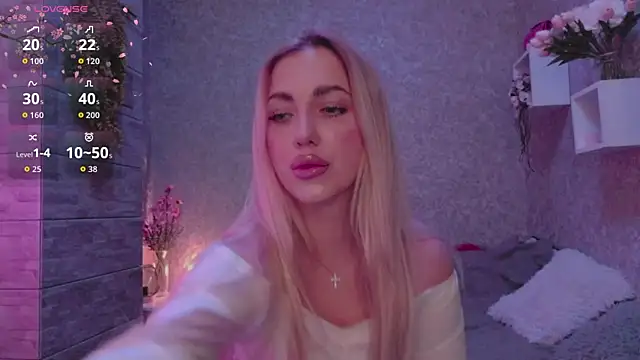 Mika Rayy online show from September 29, 6:13 pm