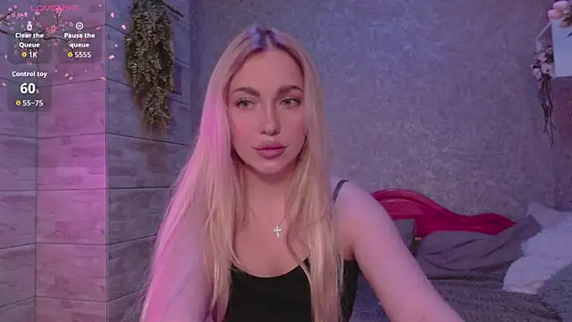 Mika Rayy online show from October 2, 4:21 pm