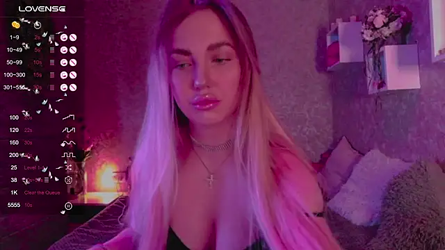 Mika Rayy online show from March 13, 8:00 pm