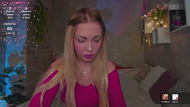Mika Rayy online show from April 22, 3:30 pm