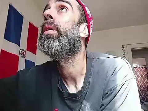 Snapshot of BaByArM81 chatting on October 3, 3:35 pm BaByArM81 online show from October 3, 3:35 pm