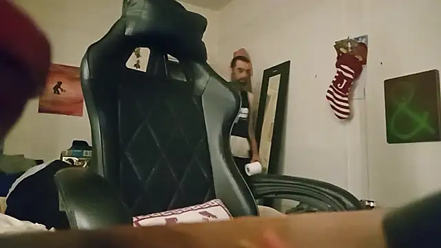 Snapshot of BaByArM81 chatting on November 1, 11:20 pm BaByArM81 online show from November 1, 11:20 pm