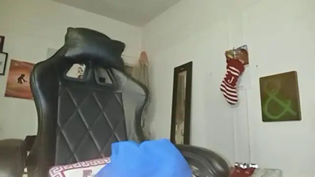 Snapshot of BaByArM81 chatting on October 29, 10:09 pm BaByArM81 online show from October 29, 10:09 pm