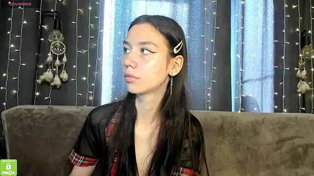 Snapshot of Amelia_skyy chatting on July 15, 1:23 am Amelia skyy online show from July 15, 1:23 am
