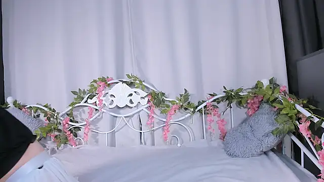 Snapshot of Amelia_skyy chatting on February 28, 1:05 am Amelia skyy online show from February 28, 1:05 am