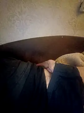 Lukas2204 online show from October 27, 10:00 pm