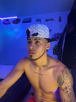 Snapshot of Neymar_jr11-collinss chatting on September 12, 10:31 pm Neymar jr11-collinss online show from September 12, 10:31 pm
