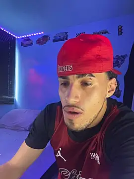 Snapshot of Neymar_jr11-collinss chatting on October 20, 7:47 pm Neymar jr11-collinss online show from October 20, 7:47 pm
