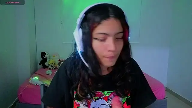 Lovelyamyy online show from December 21, 4:47 am