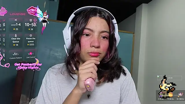 Lovelyamyy online show from October 26, 11:16 pm