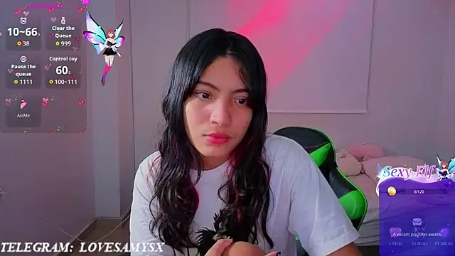 Snapshot of Lovelyamyy chatting on April 21, 2:51 am Lovelyamyy online show from April 21, 2:51 am