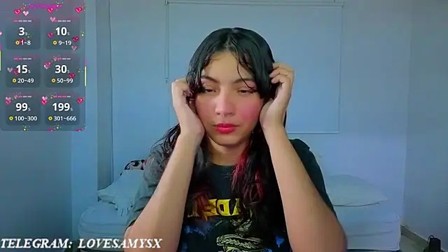 Snapshot of Lovelyamyy chatting on April 28, 2:27 am Lovelyamyy online show from April 28, 2:27 am