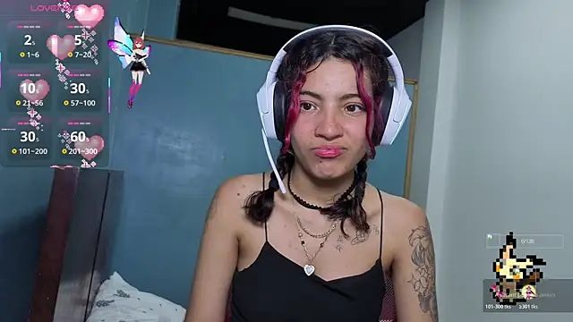 Snapshot of Lovelyamyy chatting on October 20, 4:14 am Lovelyamyy online show from October 20, 4:14 am