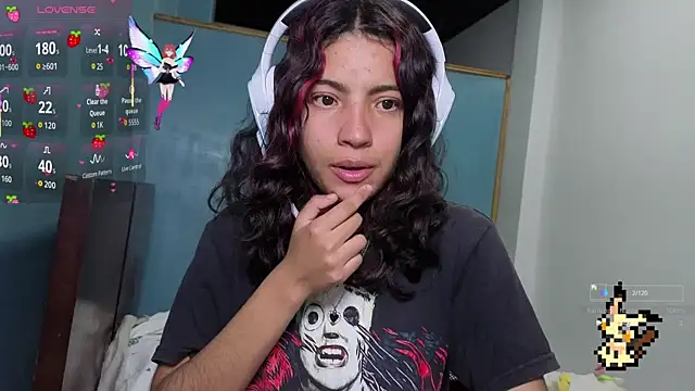 Snapshot of Lovelyamyy chatting on October 12, 3:41 am Lovelyamyy online show from October 12, 3:41 am