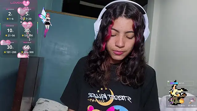 Lovelyamyy online show from October 20, 4:18 pm