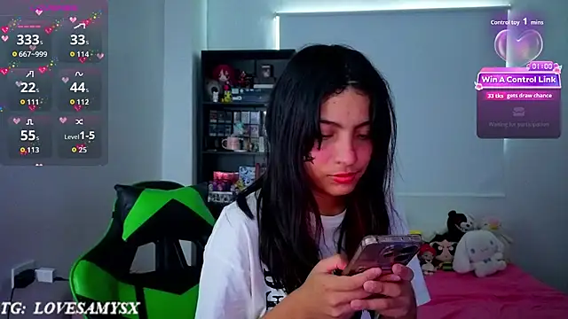 Snapshot of Lovelyamyy chatting on June 3, 2:33 pm Lovelyamyy online show from June 3, 2:33 pm