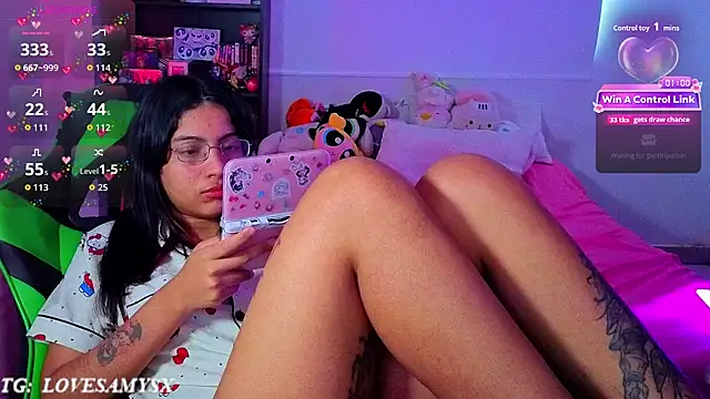 Snapshot of Lovelyamyy chatting on June 4, 3:06 pm Lovelyamyy online show from June 4, 3:06 pm