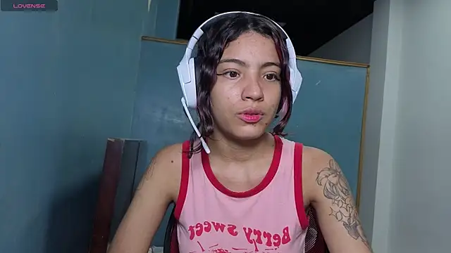 Lovelyamyy online show from November 12, 2:26 am