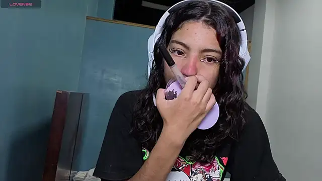 Lovelyamyy online show from November 7, 1:10 am