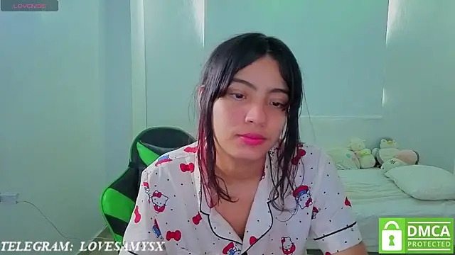 Lovelyamyy online show from April 14, 9:09 pm