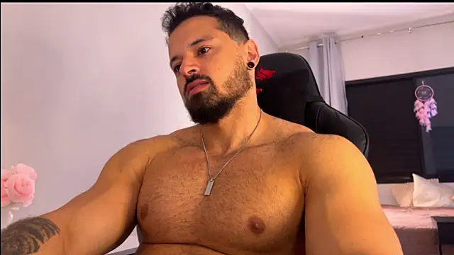 Snapshot of Lucasfit24 chatting on November 16, 3:28 pm Lucasfit24 online show from November 16, 3:28 pm