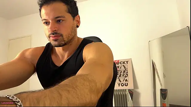 Snapshot of Lucasfit24 chatting on June 7, 2:55 pm Lucasfit24 online show from June 7, 2:55 pm