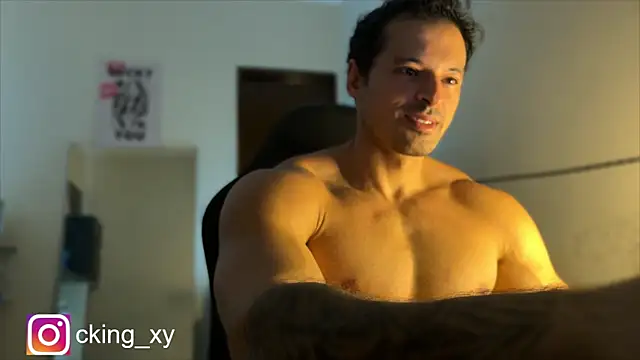 Lucasfit24 online show from March 16, 2:53 pm