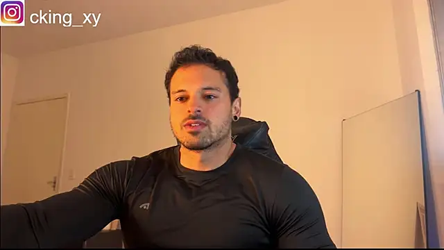 Snapshot of Lucasfit24 chatting on June 27, 1:22 am Lucasfit24 online show from June 27, 1:22 am