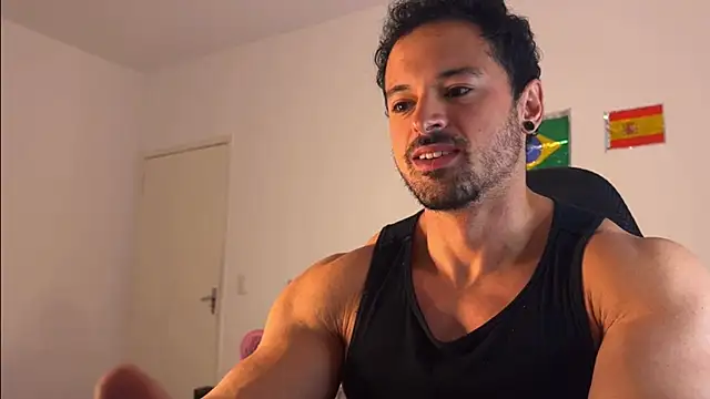 Snapshot of Lucasfit24 chatting on July 18, 3:59 am Lucasfit24 online show from July 18, 3:59 am