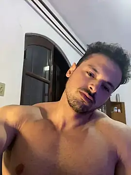 Snapshot of Lucasfit24 chatting on March 14, 11:32 pm Lucasfit24 online show from March 14, 11:32 pm