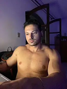 Snapshot of Lucasfit24 chatting on March 11, 2:42 am Lucasfit24 online show from March 11, 2:42 am