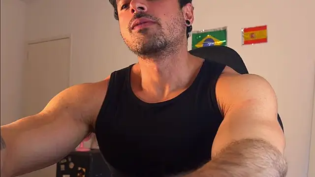 Snapshot of Lucasfit24 chatting on July 11, 2:01 am Lucasfit24 online show from July 11, 2:01 am