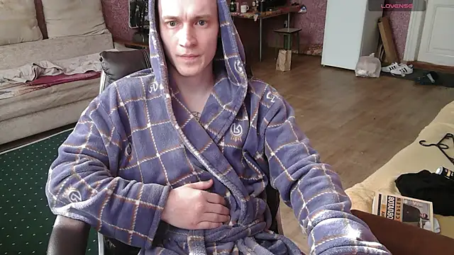 Snapshot of johnny_positive chatting on April 24, 5:20 am johnny positive online show from April 24, 5:20 am