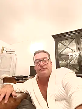 MountJohnXL online show from April 4, 11:44 pm