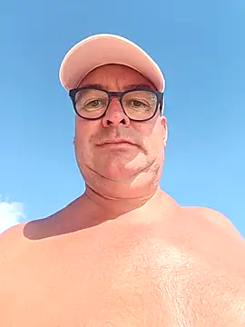 Snapshot of MountJohnXL chatting on March 6, 4:28 pm MountJohnXL online show from March 6, 4:28 pm